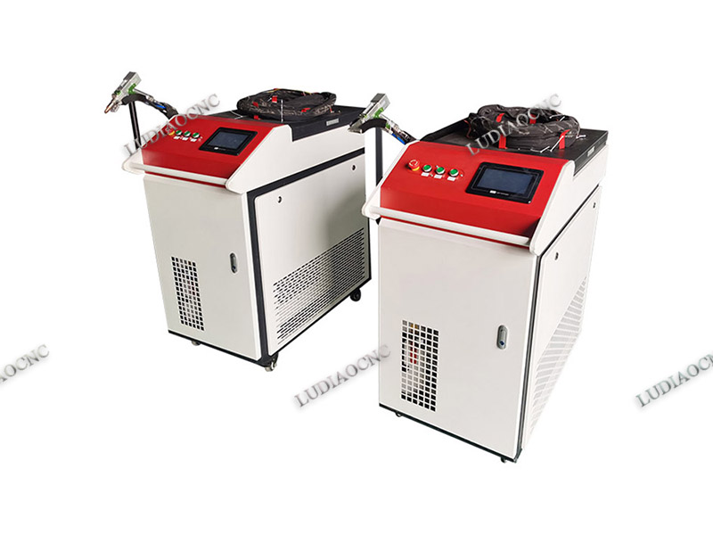 新款激光焊接機(jī)03 /upload/2022-07-23/2b0459e1138efc9248ff379a3c032ef1.jpg