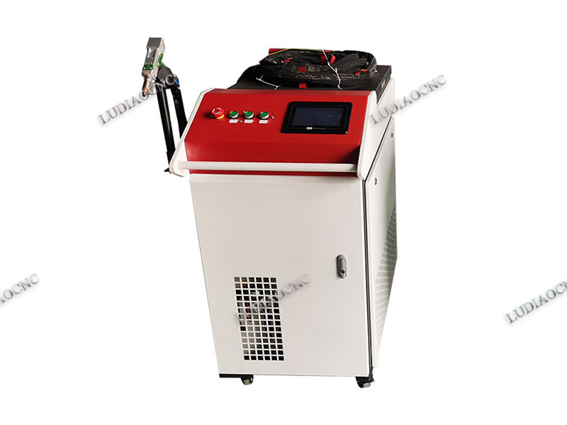 新款激光焊接機(jī)01 /upload/2022-07-23/352e0981b64dbb5f7ffdf08e7301065e.jpg